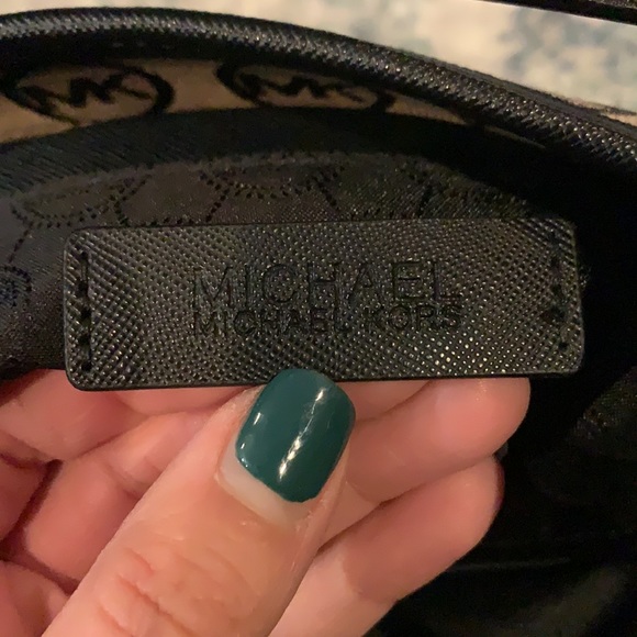 GUC MICHAEL KORS purse - Picture 8 of 10